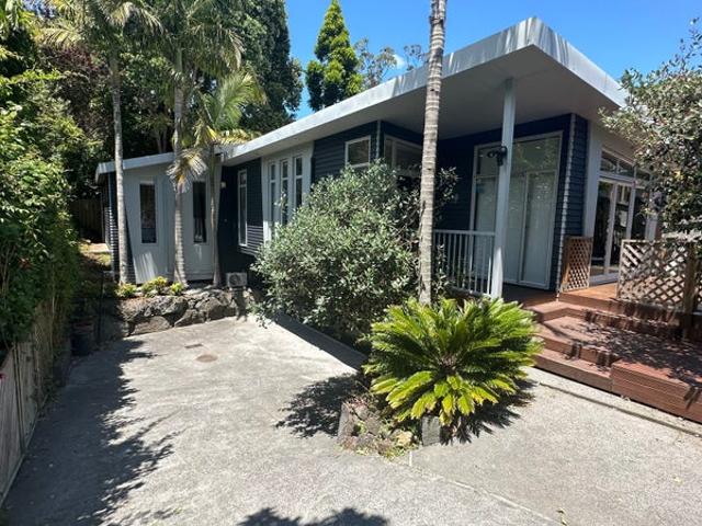 mount albert, 4 bedrooms