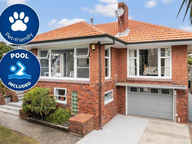 mount albert, 5 bedrooms