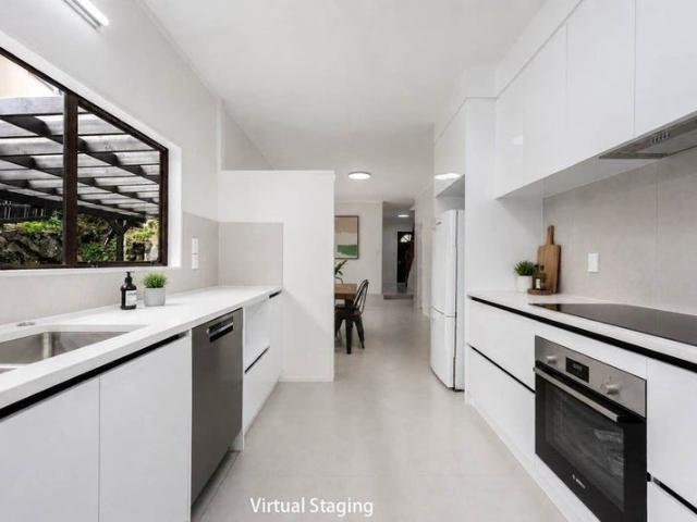 Mount Albert, 5 bedrooms