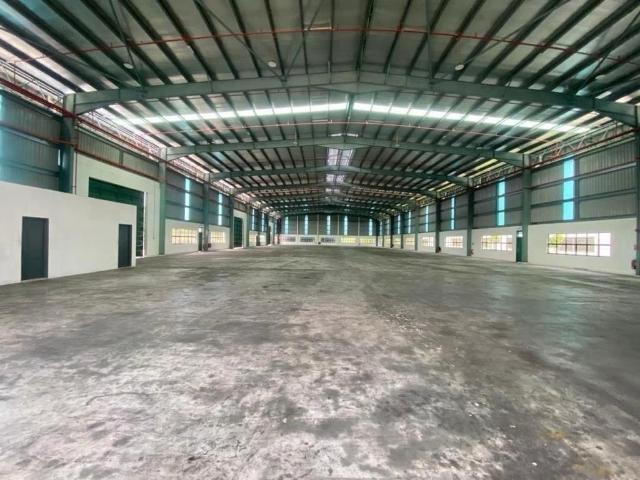 Mount Austin 1.5 Storey Terrace Superlink Factory For Rent
