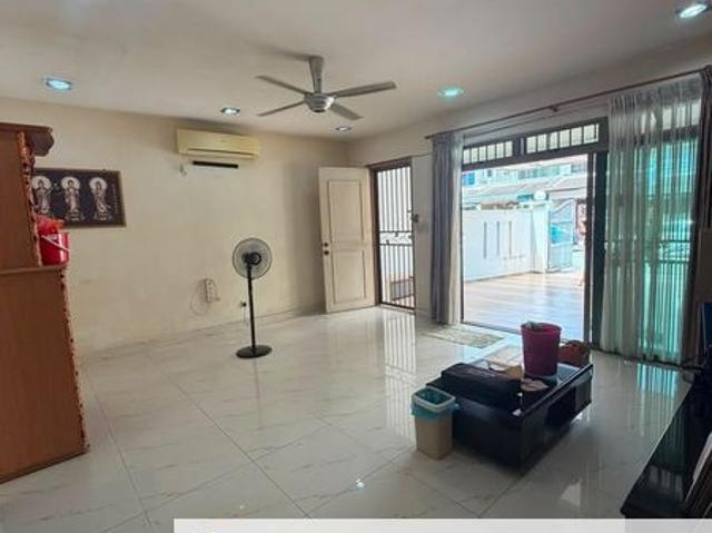 Mount Austin Boulevard Prime Location Terrace House