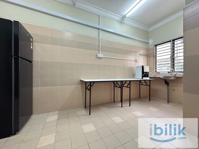Mount Austin Big Fully Furnished Single Aircon Room for Rent