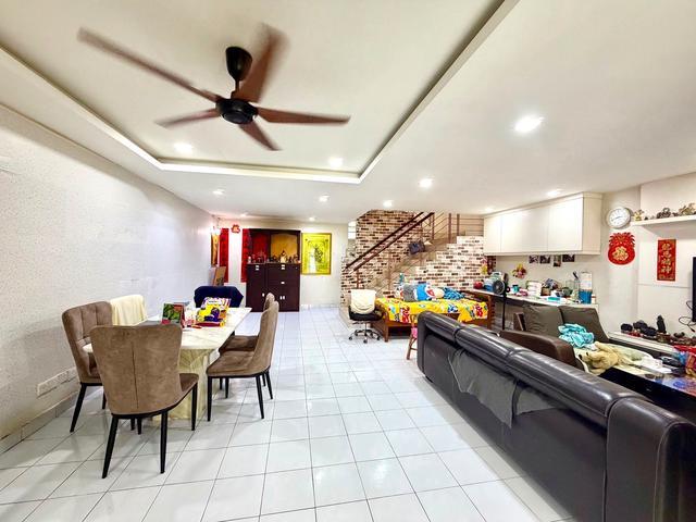 Mount Austin Double Storey For SalesJalan Mutiara Emas