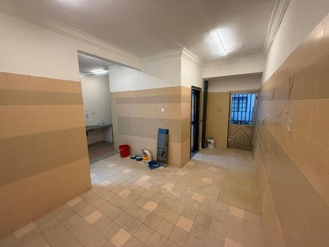 Mount Austin Double Storey House 51Bed 3Bath Partial Furnished