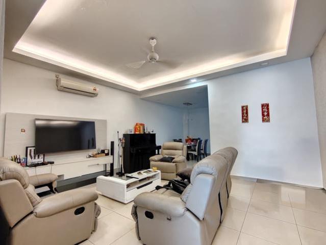 Mount Austin Jalan Mutiara Emas 9 Renovated Double Storey House