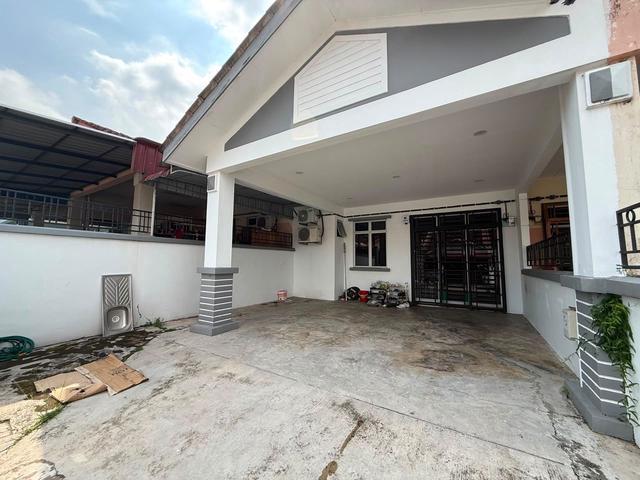 mount austin jp perdana superlink below 600k renovated 22x70 freehold