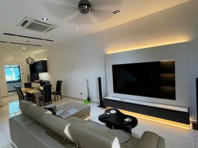 Mount AustinJP PerdanaLA GardenDouble Storey Terrace House for Rent