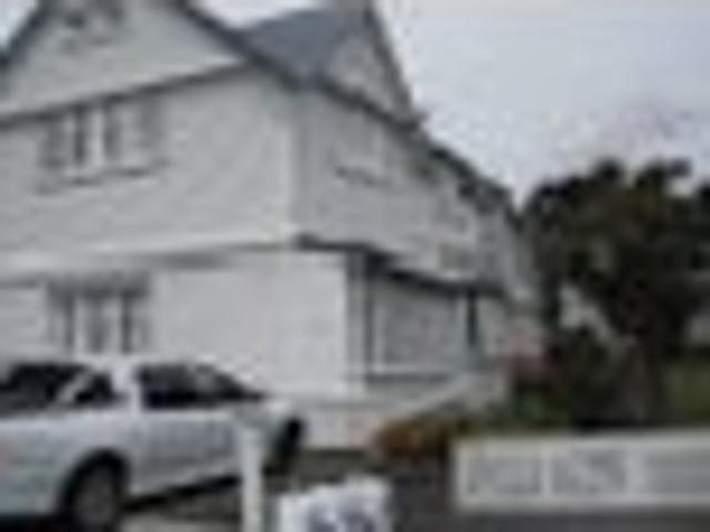 Mount Cook, 2 bedrooms, $500 pw