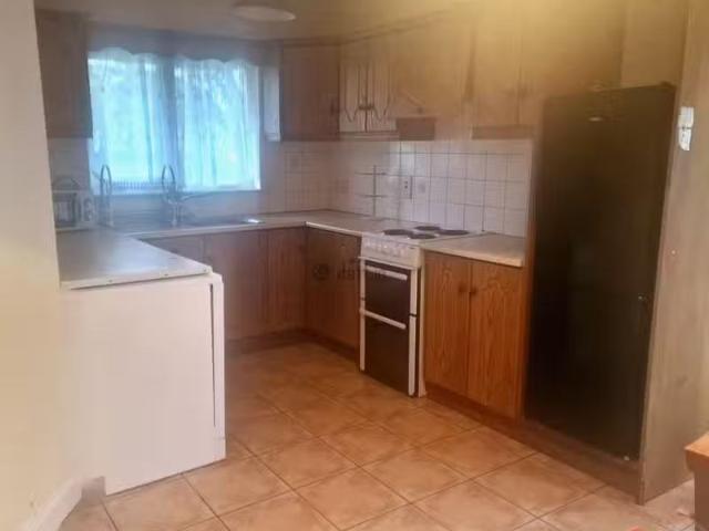Mount Clare Court, Graiguecullen, Co. Laois is for rent