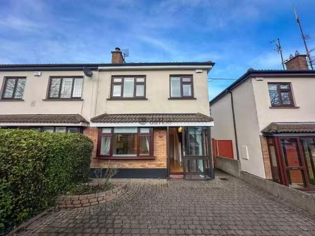 Mount Eagle, Leopardstown, Dublin 18 is for rent