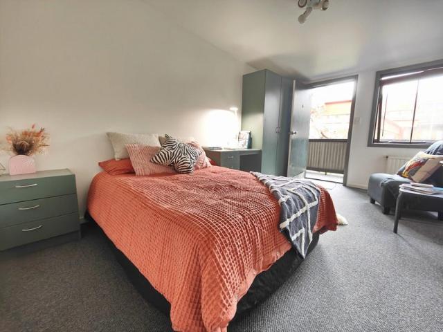 mount eden, 1 bedroom