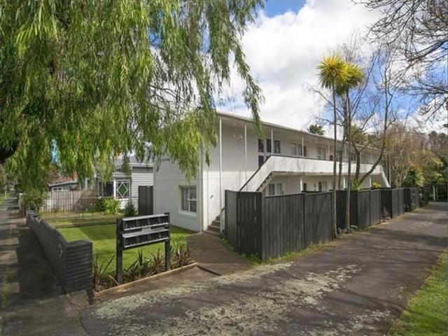 mount eden, 1 bedroom