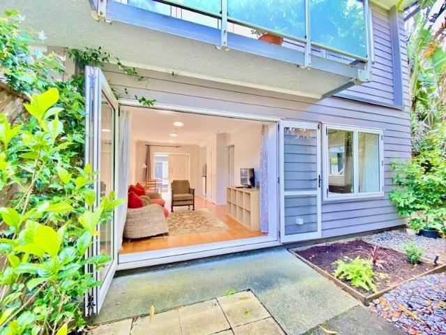 mount eden, 1 bedroom