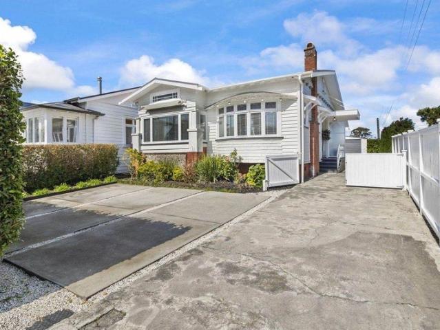 Mount Eden, 2 bedrooms