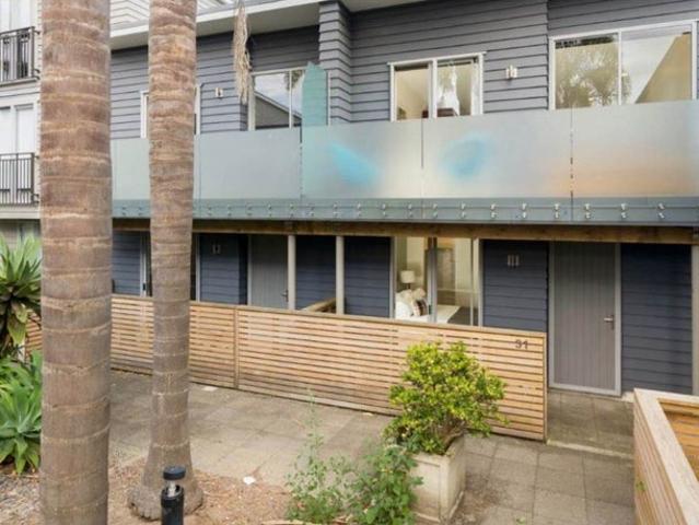 Mount Eden, 2 bedrooms