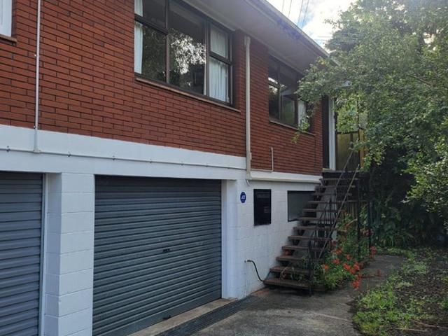 Mount Eden, 2 bedrooms