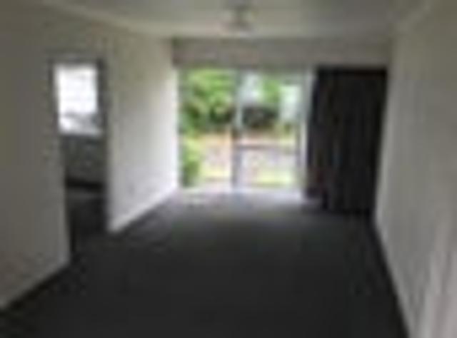 Mount Eden, 2 bedrooms, $500 pw