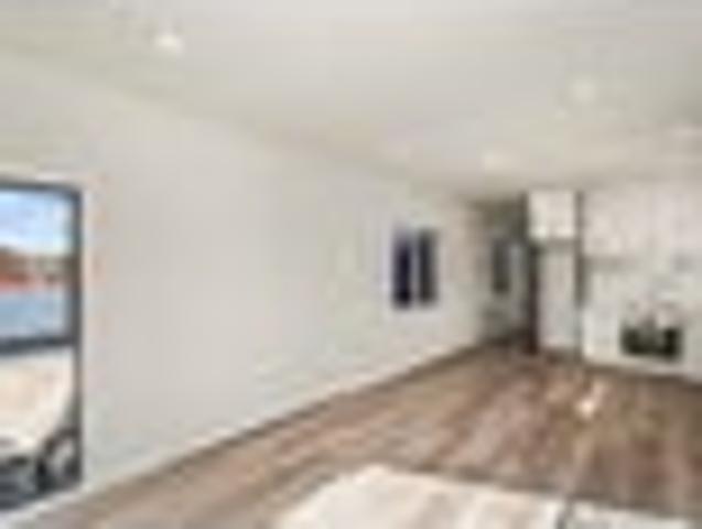 Mount Eden, 2 bedrooms, $700 pw