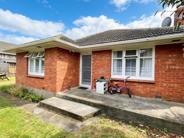 Mount Eden, 2 bedrooms