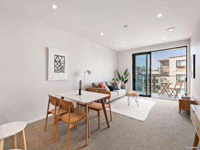 Mount Eden, 322/25 Enfield Street