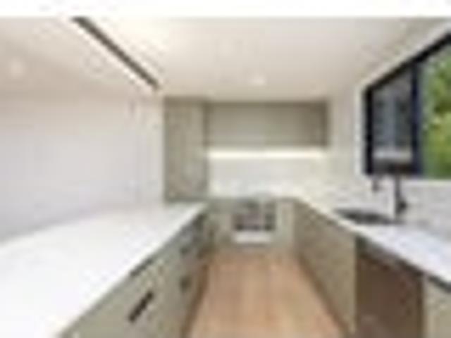 Mount Eden, 3 bedrooms, $1200 pw