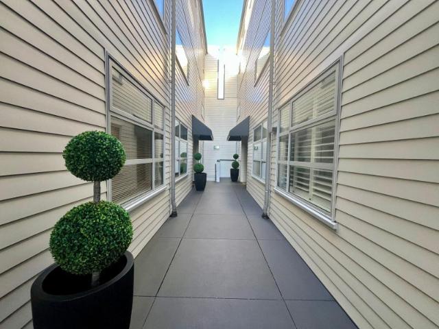 Mount Eden, 3 bedrooms