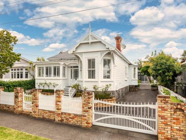 mount eden, 3 bedrooms