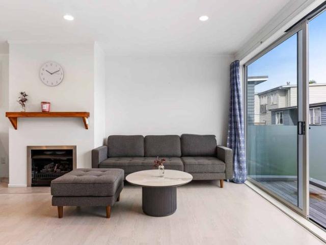 Mount Eden, 3 bedrooms