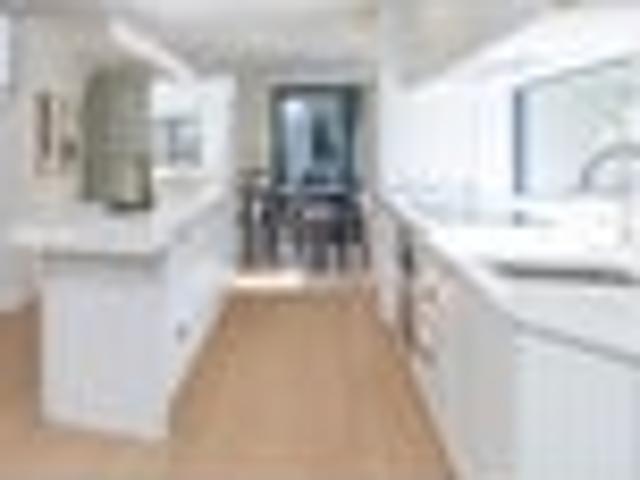Mount Eden, 4 bedrooms, $1600 pw
