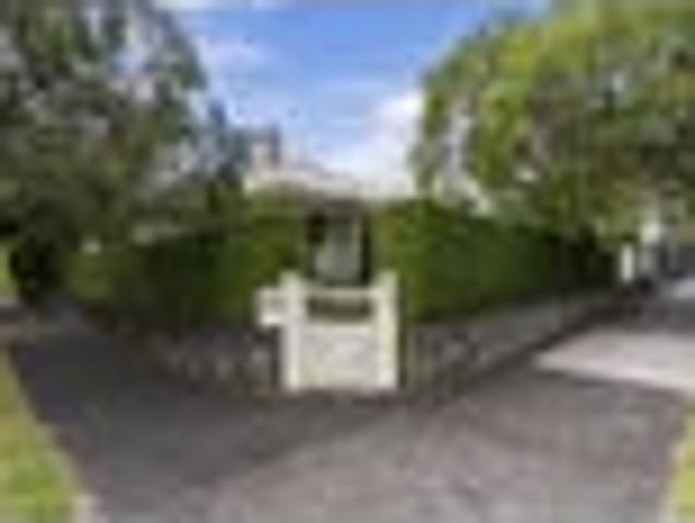 Mount Eden, 4 bedrooms, $1600 pw