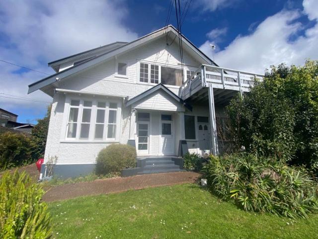 Mount Eden, 4 bedrooms