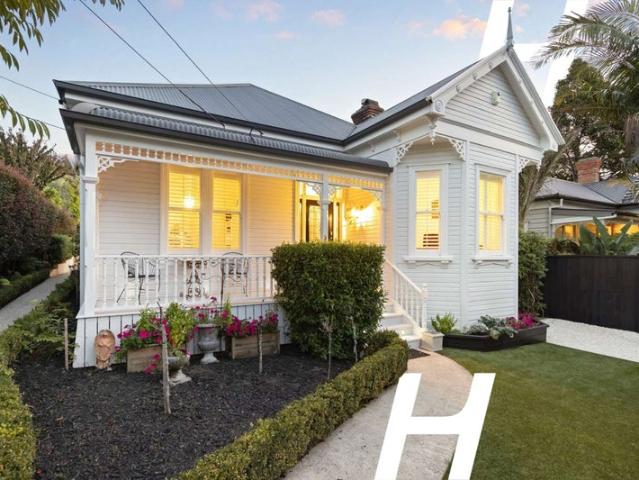 Mount Eden, 4 bedrooms