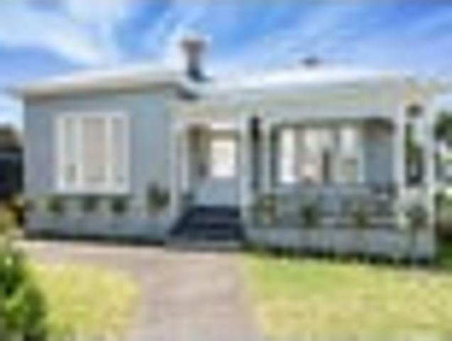 Mount Eden, 4 bedrooms, $960 pw