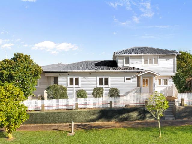 Mount Eden, 6+ bedrooms