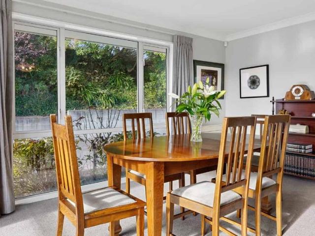Mount Pleasant Home With Gorgeous Views!