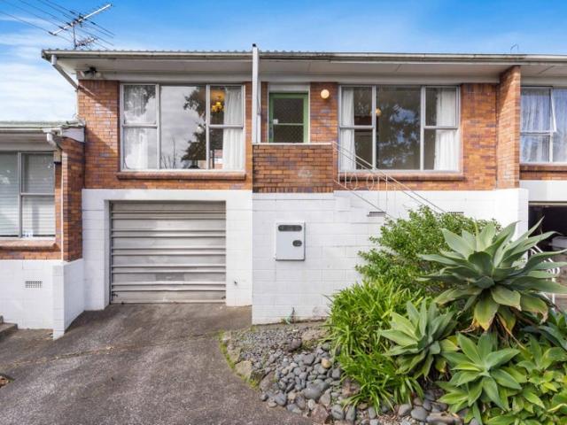 mount roskill, 2 bedrooms