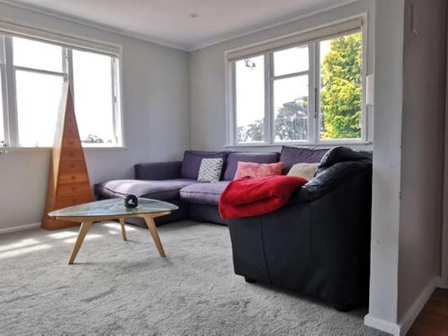 Mount Roskill, 3 bedrooms