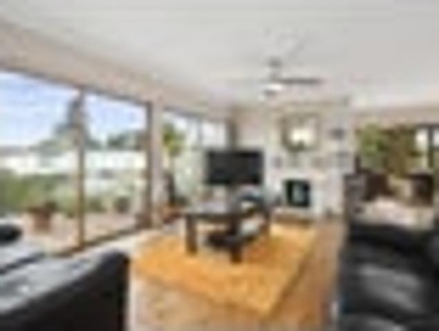 Mount Roskill, 3 bedrooms, $720 pw
