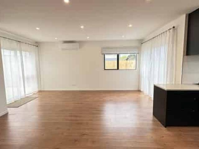 Mount Roskill, 4 bedrooms