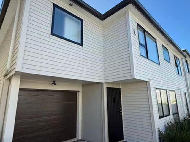 Mount Roskill, 4 bedrooms