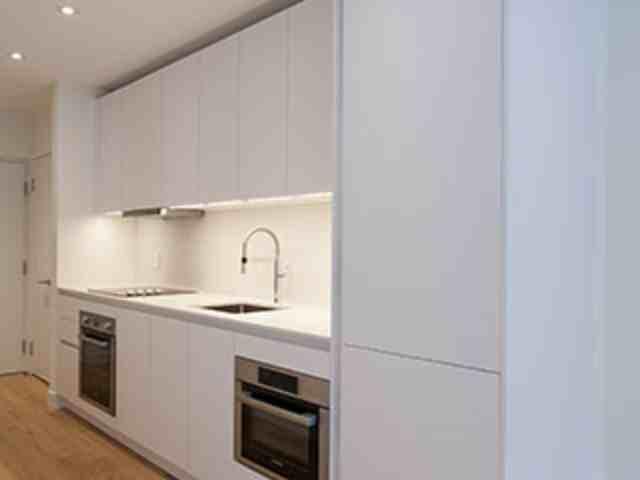 Mountain Place Studio Apartment for Rent at 3468 Rue Drummond, Montréal, QC H3G 1Y4