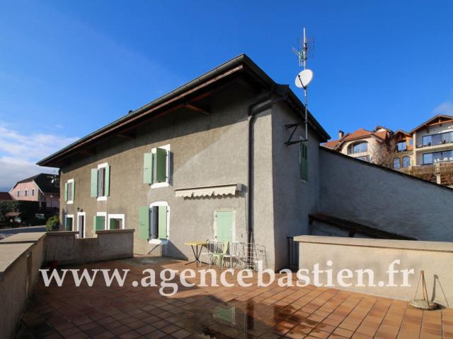 Mourex Maison avec grange 200 m² habitable Fort potentiel