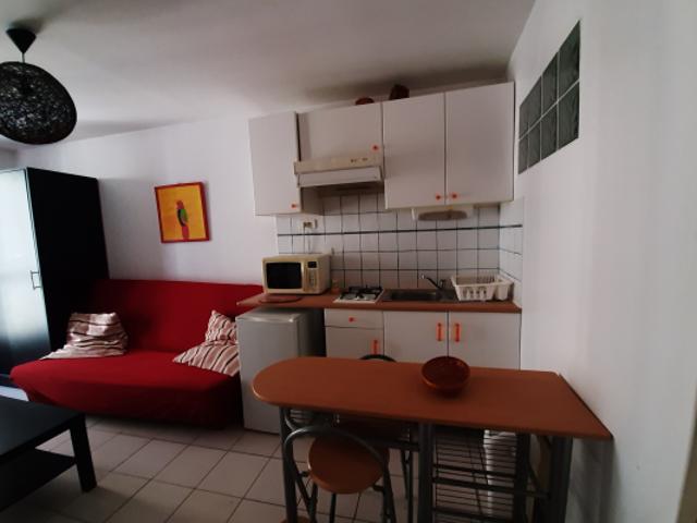 MOURILLON Joli studio