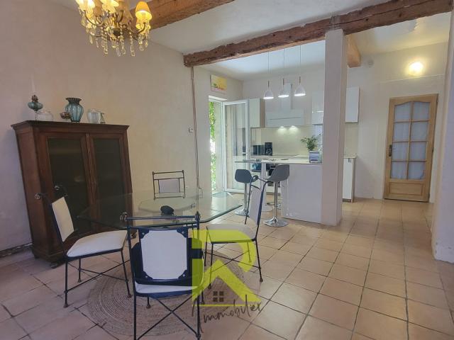 MOUSSAN Maison de village pleine de charme 83m² Moussan