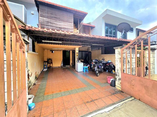 MOVE IN CONDITION 4 Bilik Two Storey Taman Putra Ampang Ampang