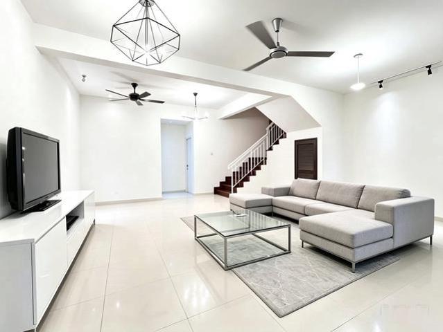 MOVE IN CONDITION 2 Storey Bandar Puteri Taman Wawasan Puchong Jaya