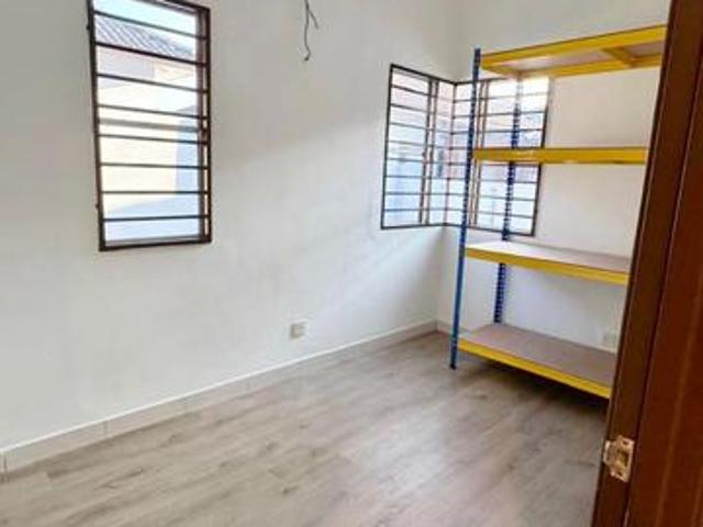 Move in Condition Aman Perdana Klang 1 Sty Semi D House for Sales