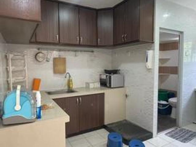 Move in Condition Fully Reno Furnish3Bed2Bath1Car Park