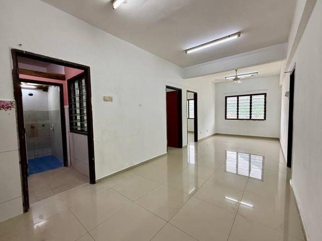Move In Condition Murah Below Market New Tiles Well Maintained Unit