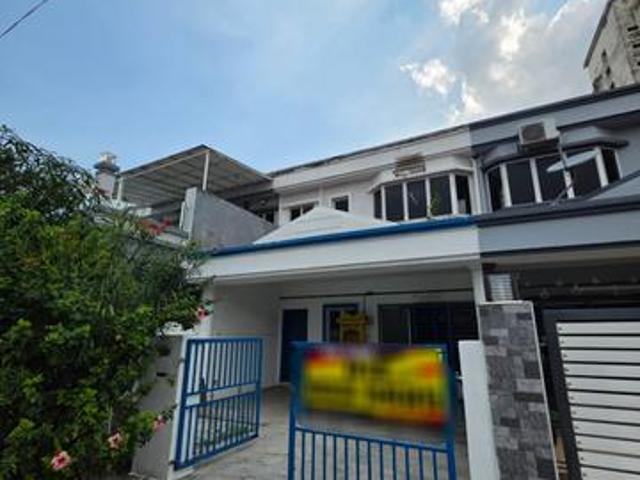 MOVE IN CONDITIONDouble Storey Terrace House Jalan Temenggung Klang